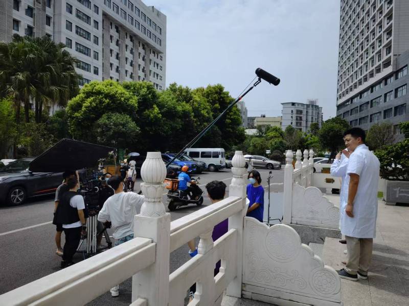 金安区广告片拍摄公司低成本实现高规格制作的诀窍